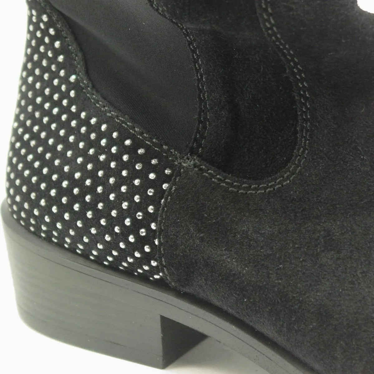 KA 7705 Black