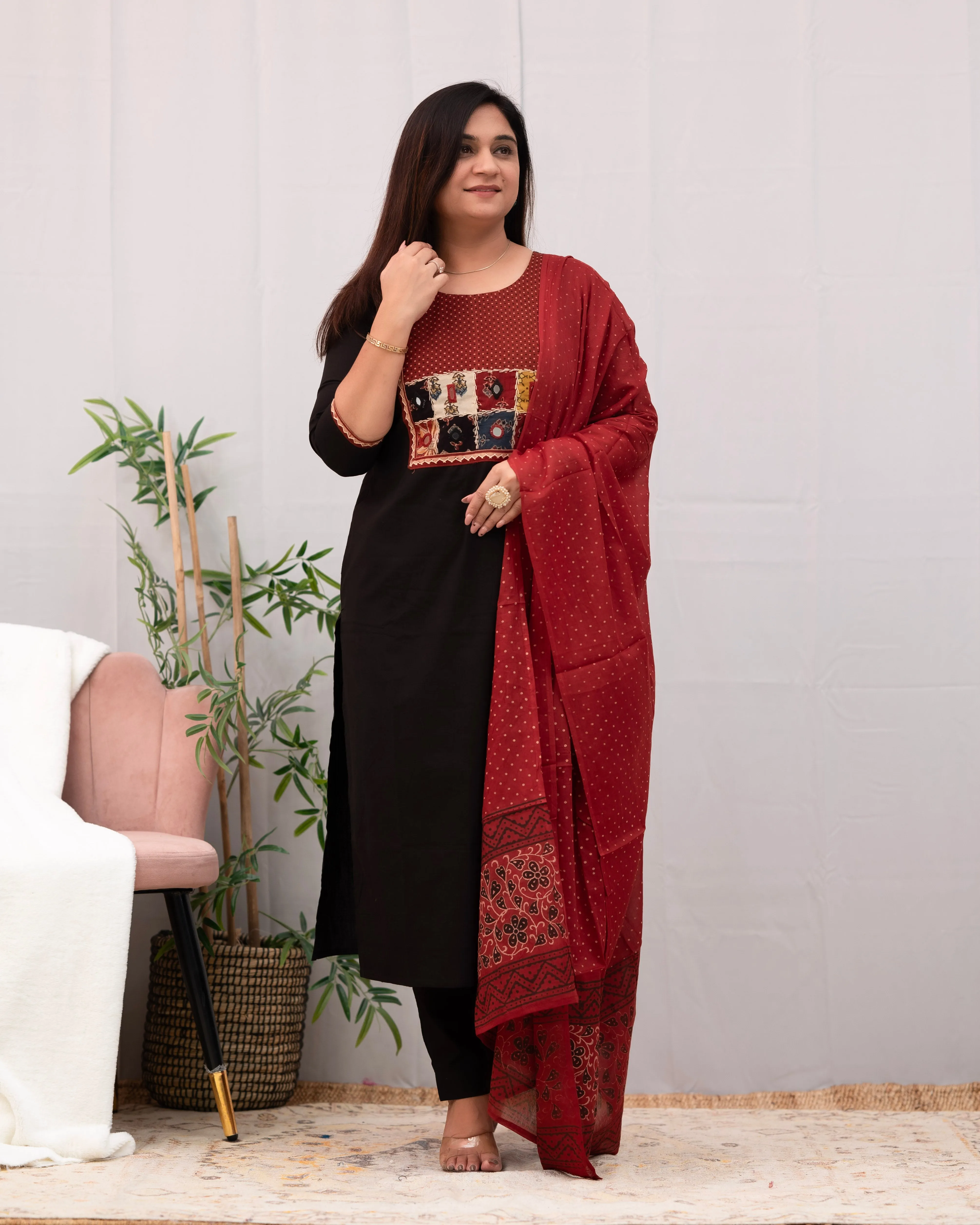 Niharika Hand Embroidered casual pant set