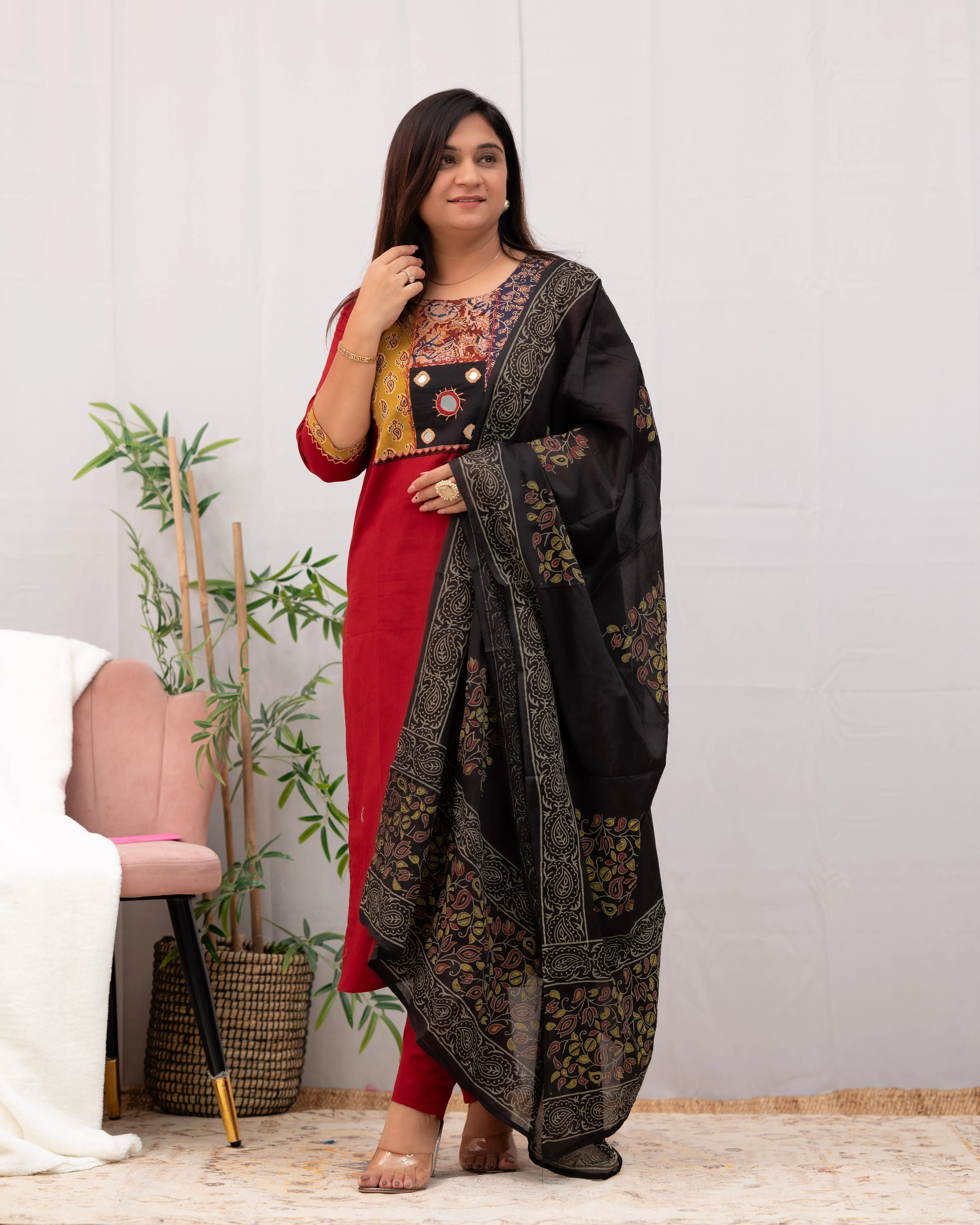 Niharika Hand Embroidered casual pant set