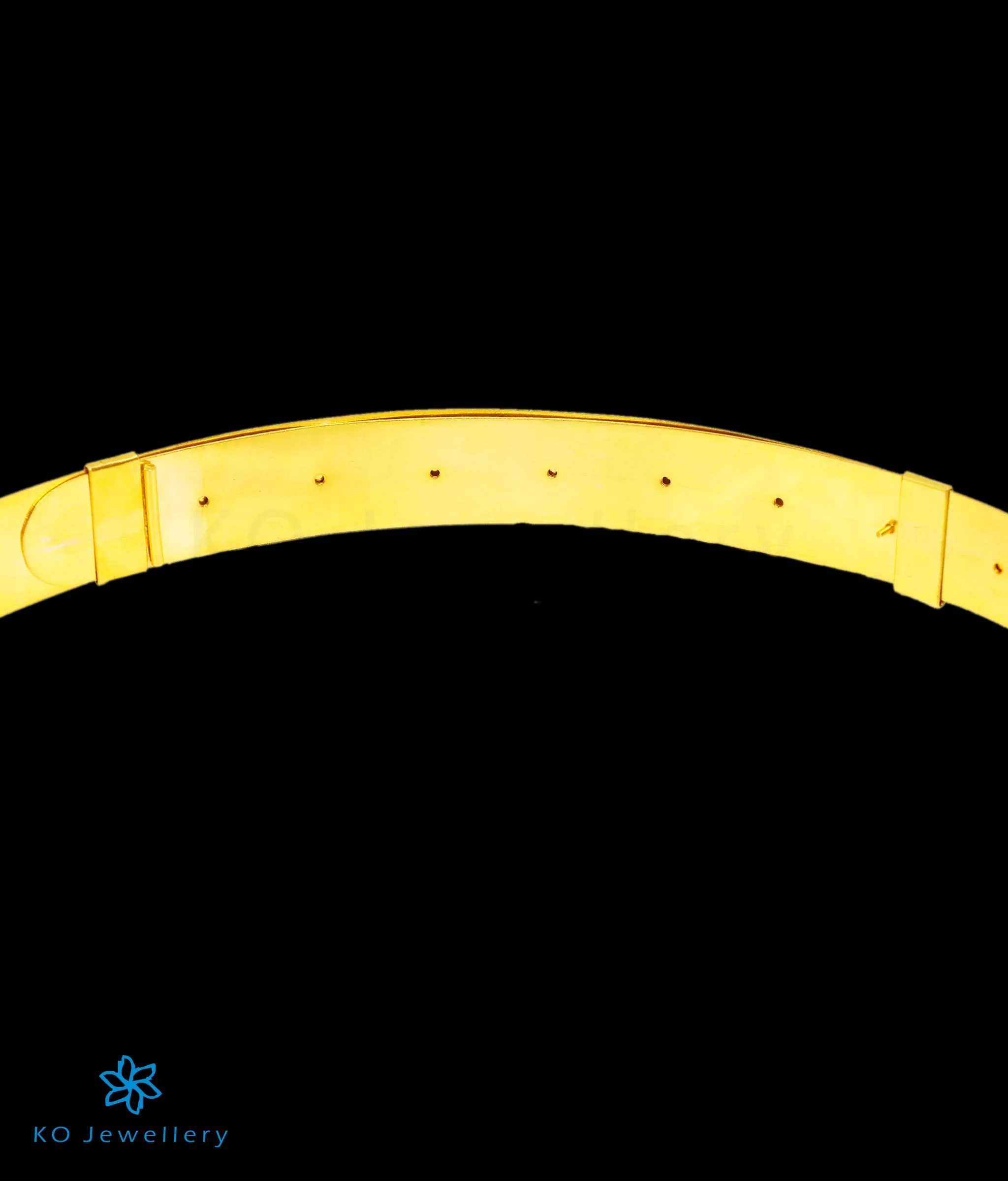 The Aarna Silver Bridal Lakshmi Oddiyanam Waist belt