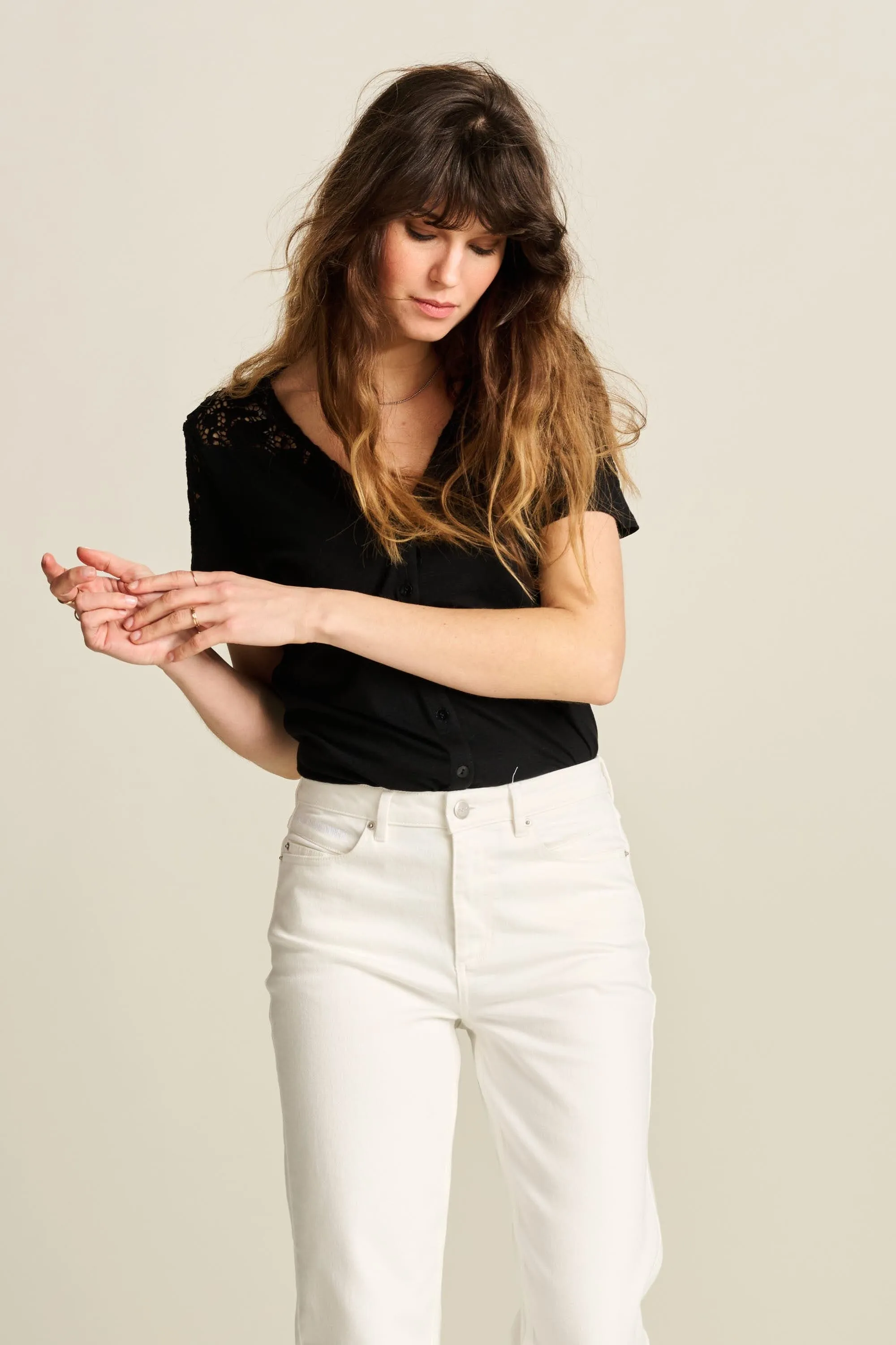 TSHIRT - Ellen Black